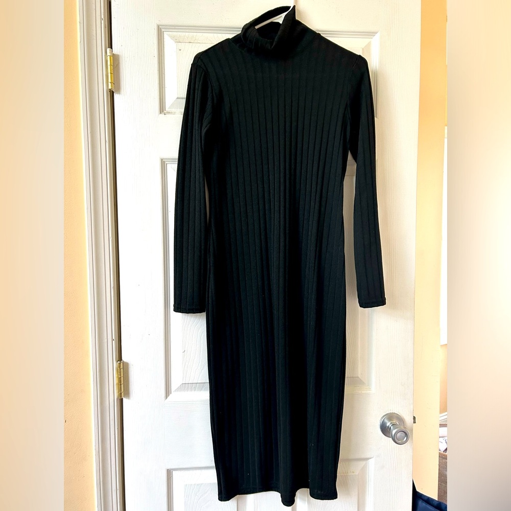 Women’s long sleeve dress